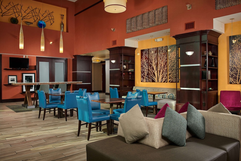 Hampton Inn & Suites Denver Highlands Ranch - photo 4