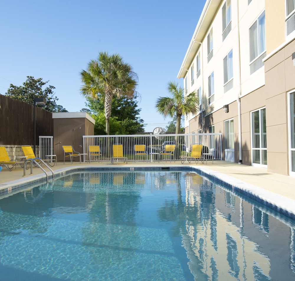 Fairfield Inn & Suites by Marriott Tifton - photo 21