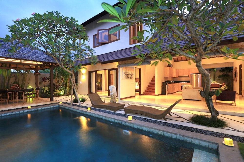 Desa Di Bali Villas — 4-Star Luxury Hotel in Kerobokan, Indonesia