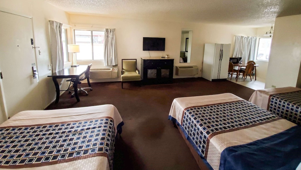 Magnuson Hotel Sierra Vista - photo 6