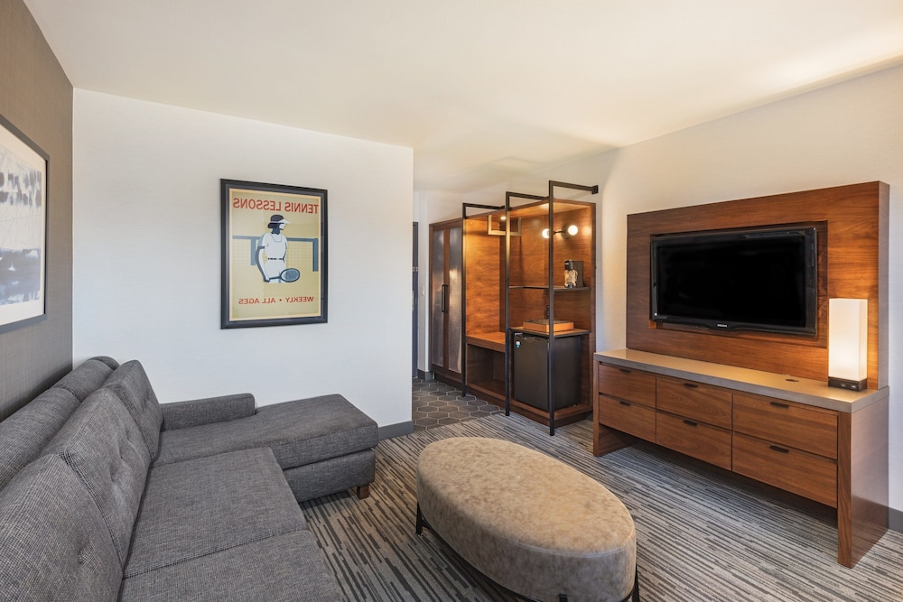 Four Points by Sheraton Los Angeles Westside - photo 14