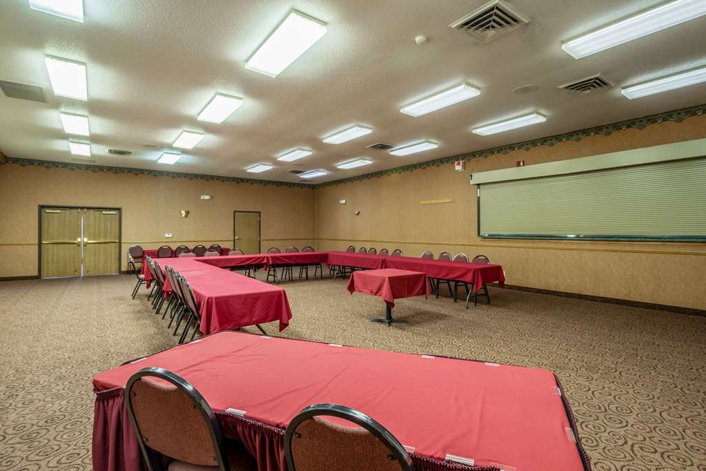 Quality Inn Mineral Point - photo 27