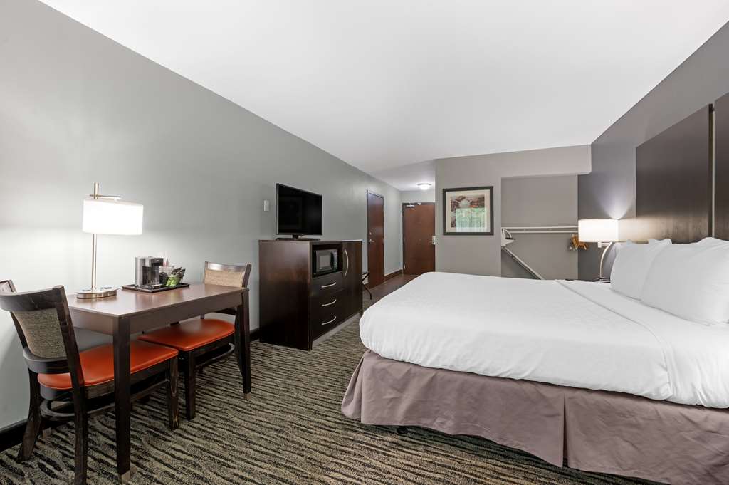 Best Western University Inn At Valparaiso - photo 20