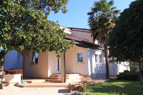 Apartments by the sea Umag 7189 — 4-Star Luxury Hotel in Umag, Croatia