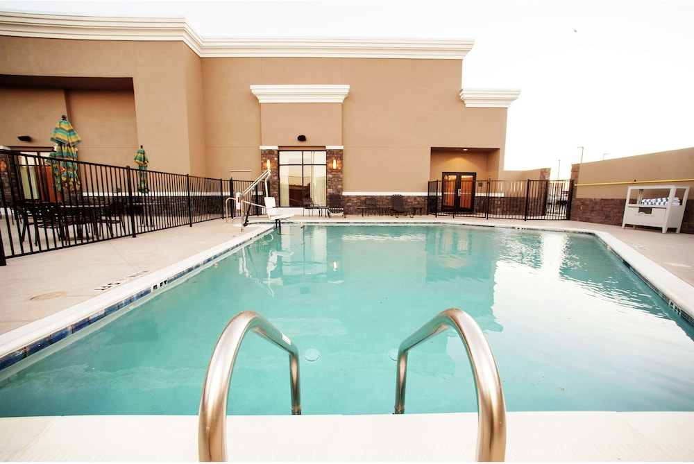 Hilton Garden Inn San Antonio Live Oak Conference Center - photo 31
