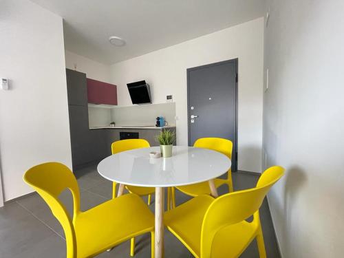 Nuovo a 40 passi dal mare. A casa di Bicca — 4-Star Luxury Hotel in Tortoreto Lido, Italy