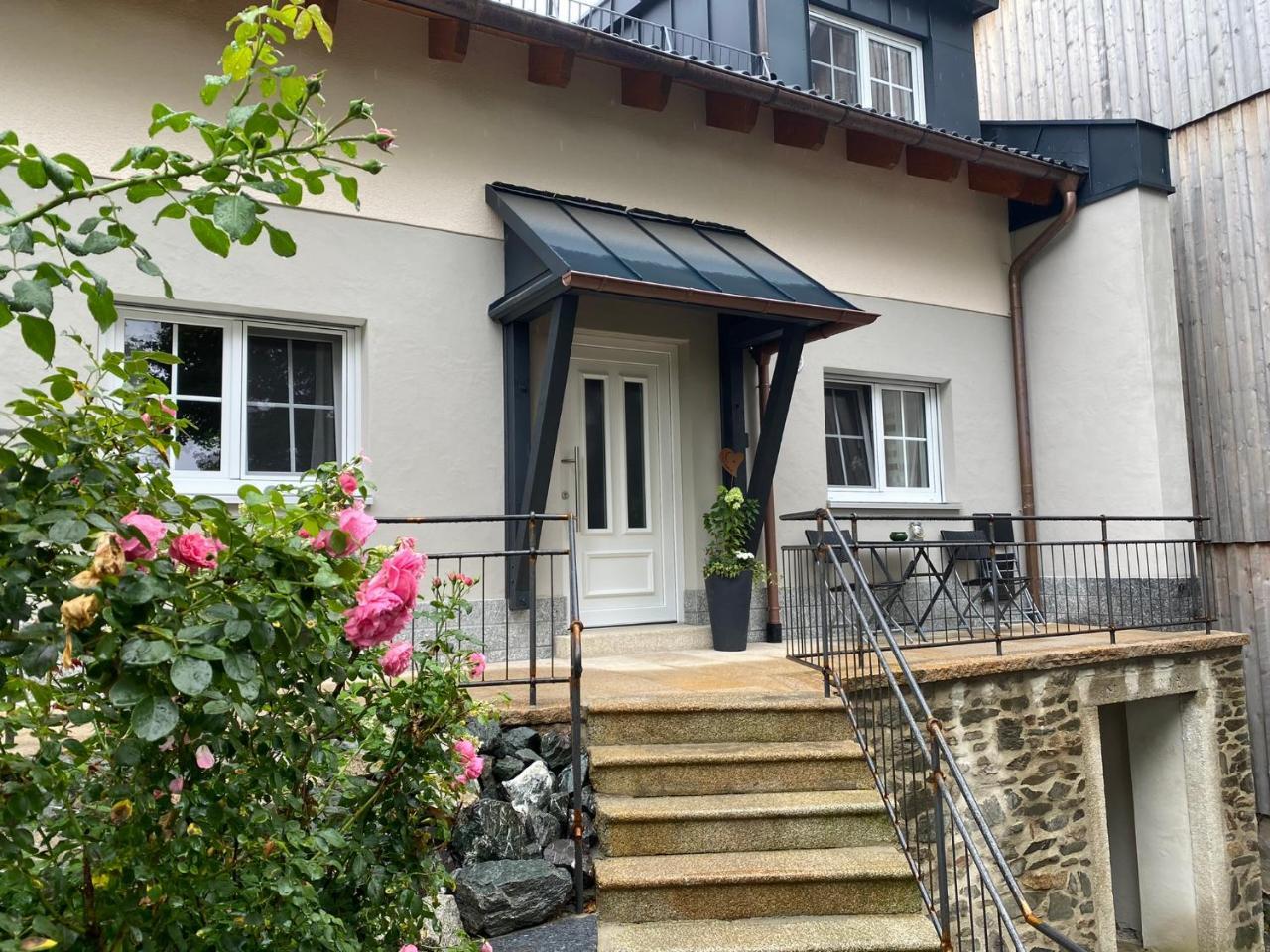 Ferienwohnung Leimitz — 4-Star Luxury Hotel in Hof, Germany