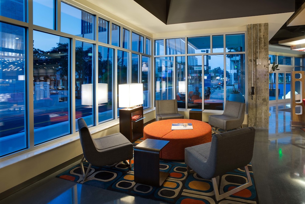 Aloft Tampa Downtown - photo 4