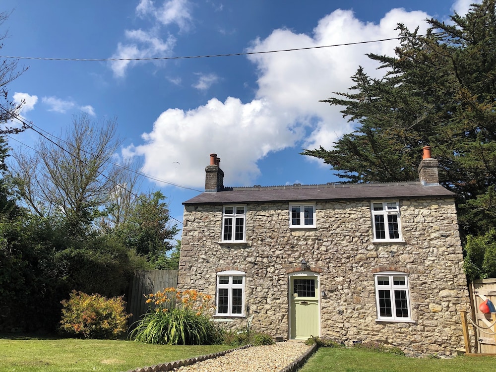 Norden Cottage — 4-Star Luxury Hotel in Weymouth, United Kingdom