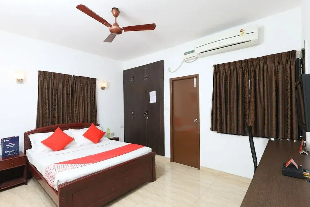 OYO 20005 SilverKey Karappakam — Chennai — photo 4