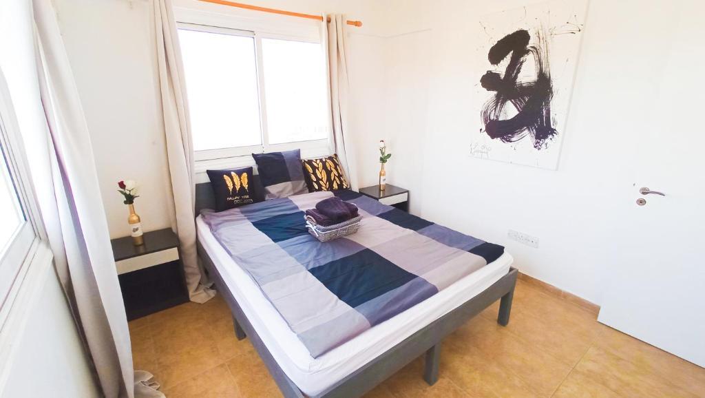 5 Min To the Beach Holiday Shared Apartment Private Room in 3 Bdr Apt