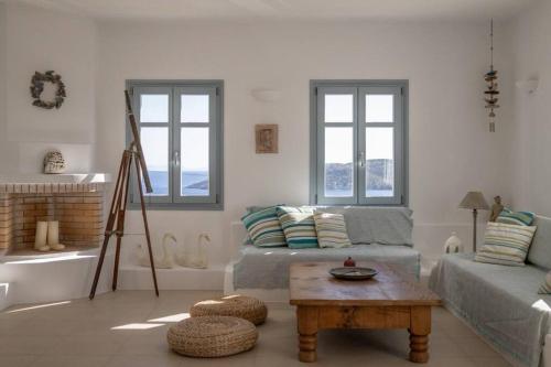 Minos Villa Antiparos — 4-Star Luxury Hotel in Antiparos, Greece
