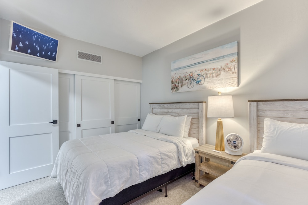Sand & Sea Resort Condominiums - photo 150