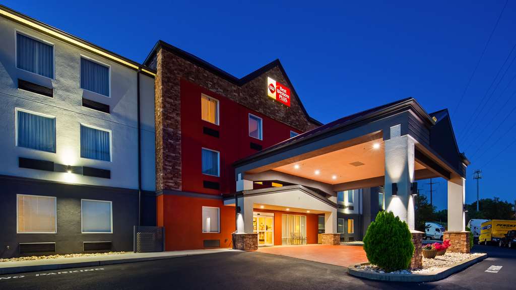 Best Western Plus New Cumberland Inn & Suites - photo 11