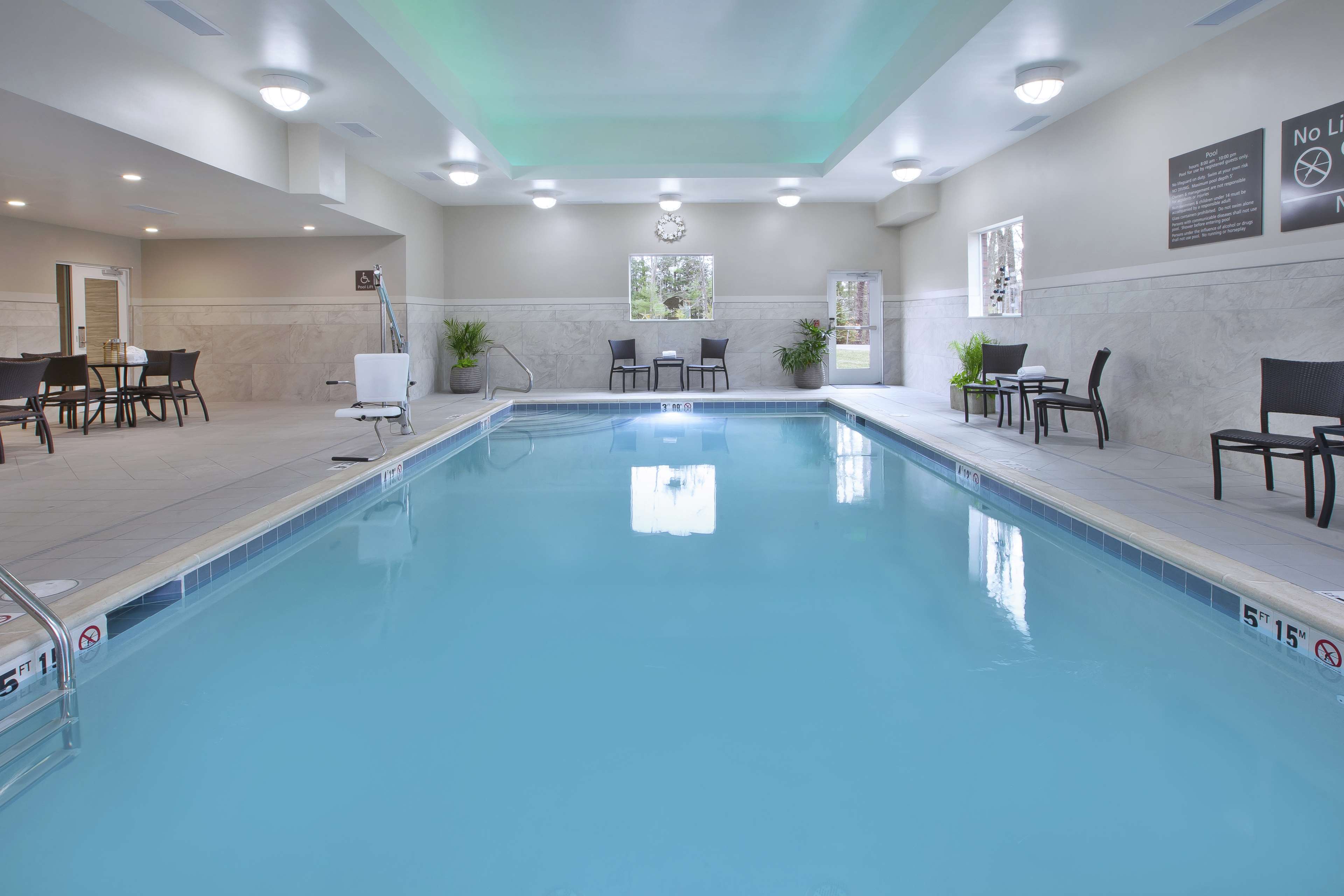 Hampton Inn by Hilton Kennebunk Kennebunkport - photo 12