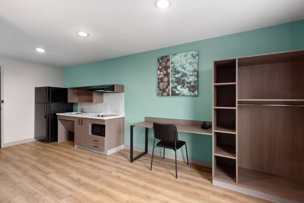 ECHO Suites Extended Stay by Wyndham Nashville Gallatin - photo 31