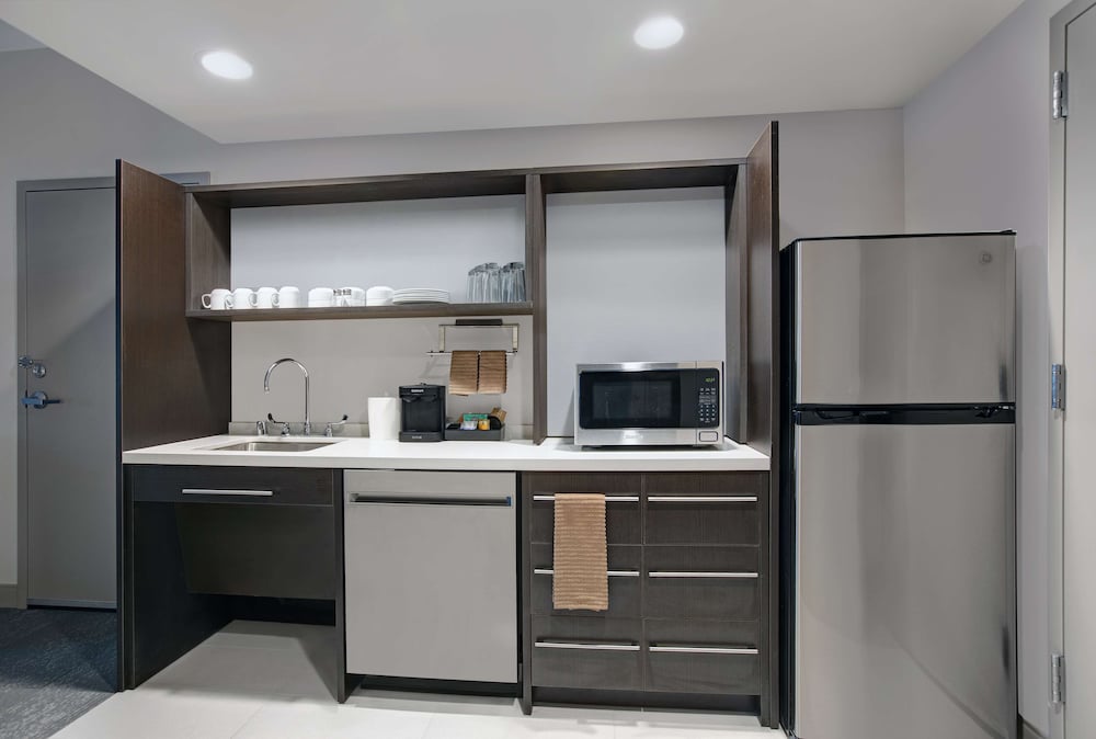 Home2 Suites by Hilton Milwaukee Downtown - photo 20
