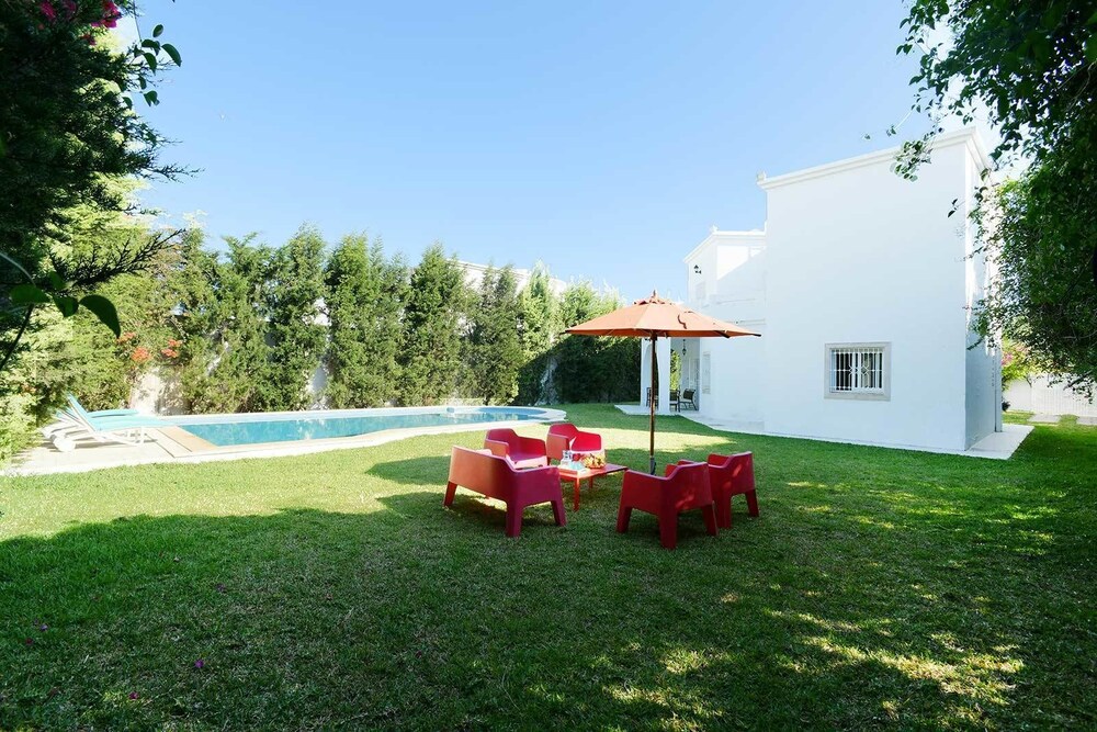 Villa Yassine — 4-Star Luxury Hotel in Hammamet, Tunisia