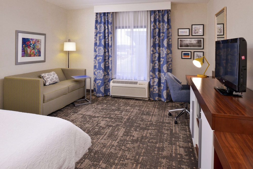 Hampton Inn & Suites Wilmington - photo 10