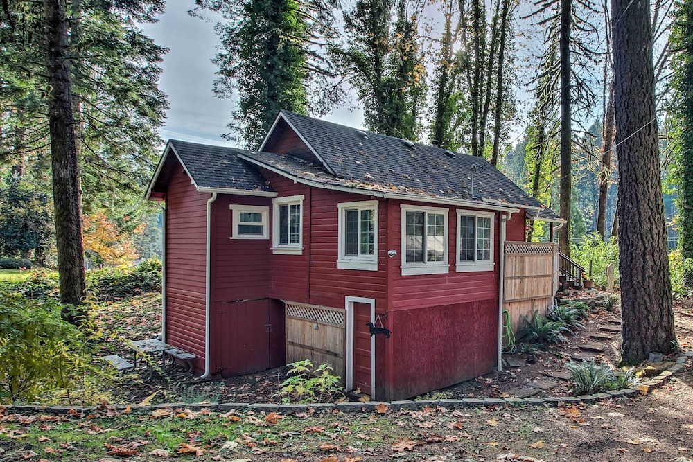 Peaceful Mckenzie River Retreat: Fish Hike & Ski — hotel in Weed