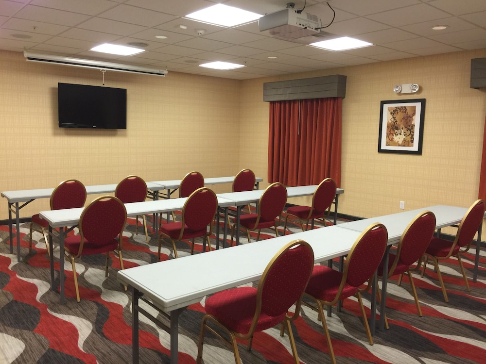 Holiday Inn Express Bradford by IHG - photo 26