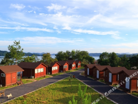 Yangguang Zhaoyao 29 Degrees Guesthouse 15513233 — Dongyang