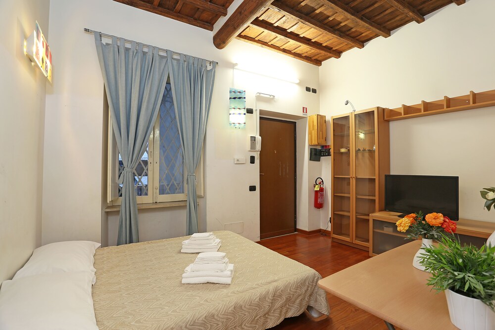 Cozy & Flats — 4-Star Luxury Hotel in Rome, Italy