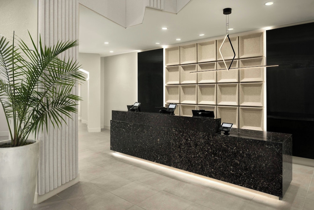 AC Hotel by Marriott Portland Lake Oswego - photo 5