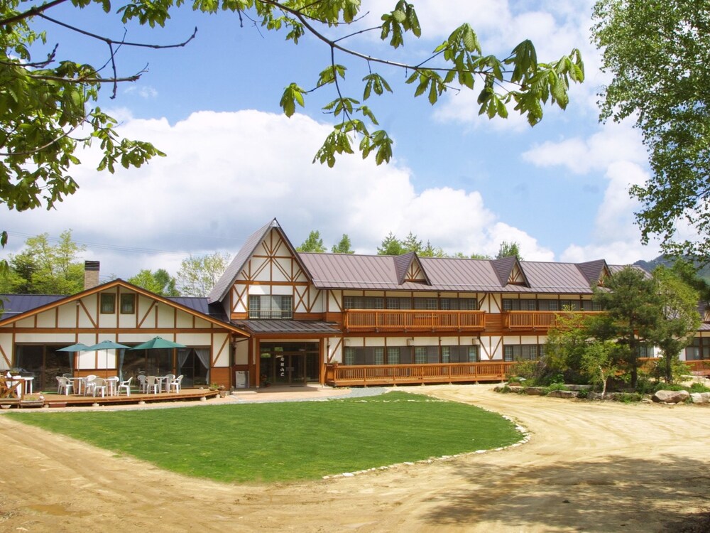 Iwane Sanso - carbon neutral hotel in Nagano
