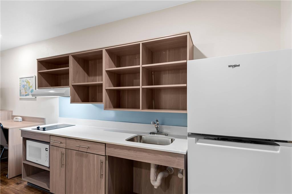 WoodSpring Suites Richmond Airport - photo 11