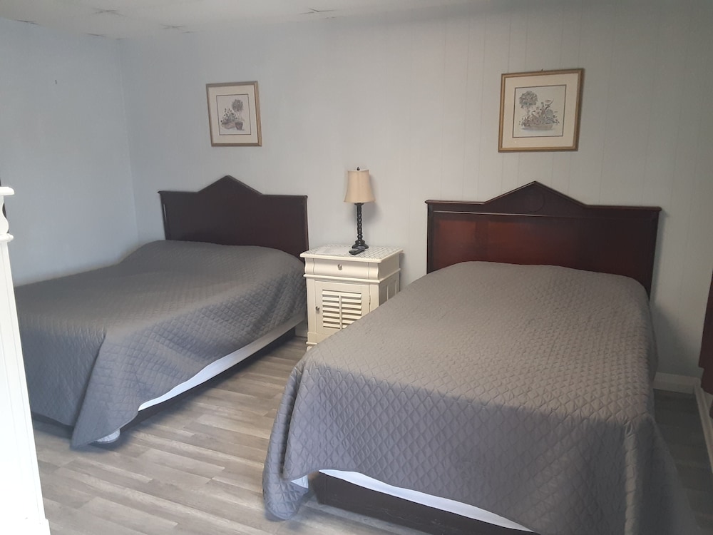 Hickory Shades Motel - photo 3