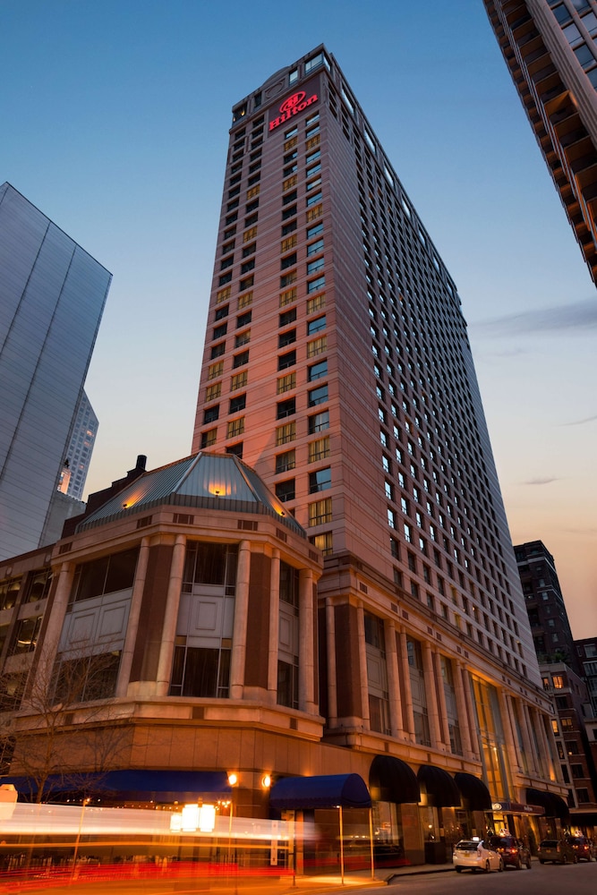 Hilton Chicago Magnificent Mile Suites - photo 61