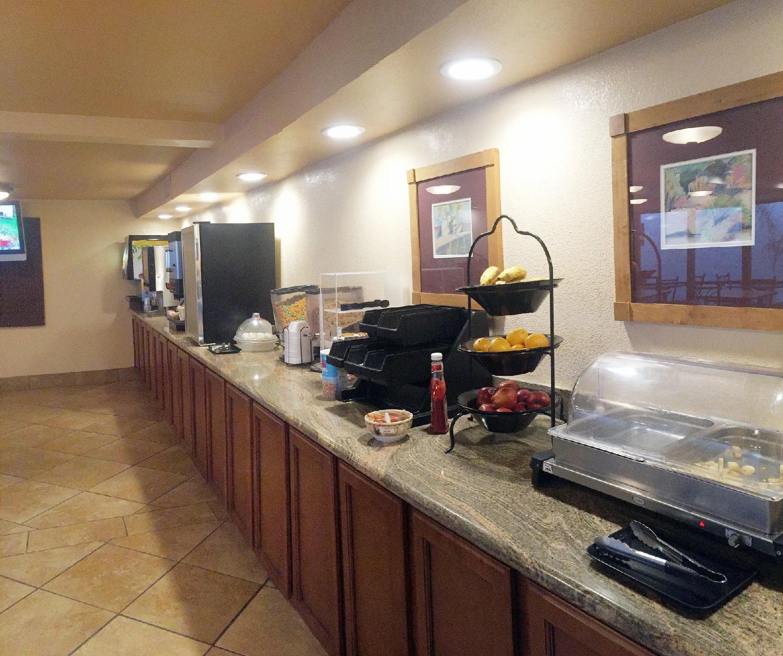 Ramada by Wyndham Mesa Downtown - photo 20