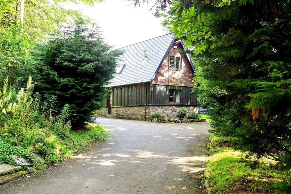 Forbes Of Kingennie Country Resort — Dundee