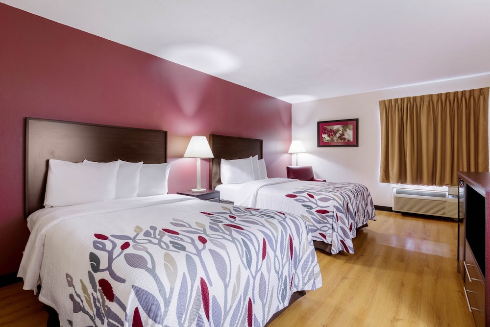 Red Roof Inn Carrollton - photo 14