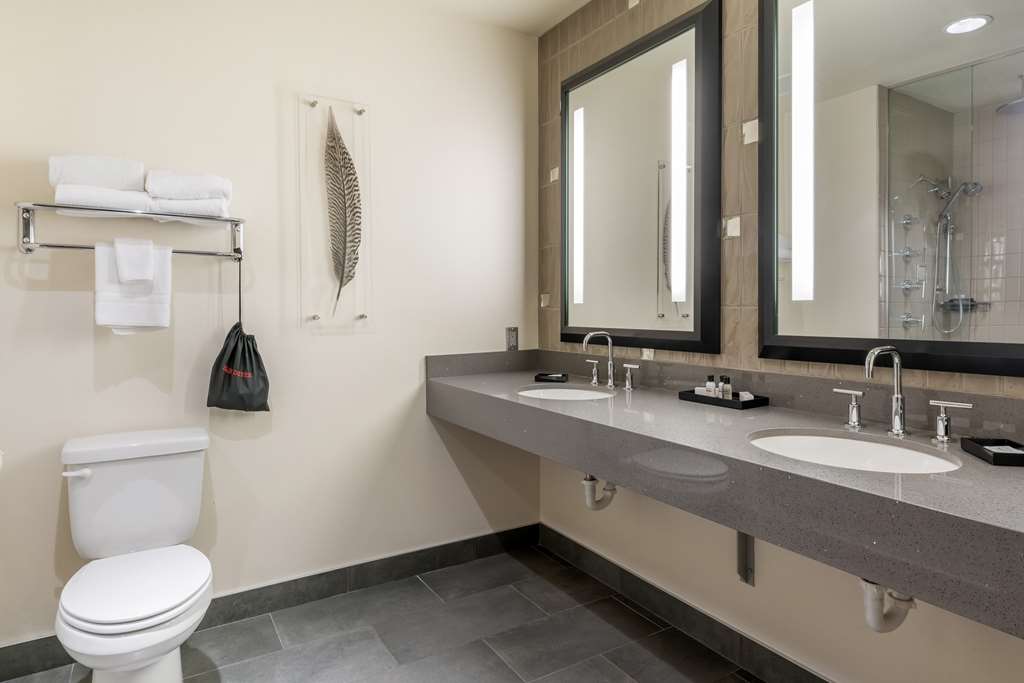 Best Western Premier Boulder Falls Inn - photo 36