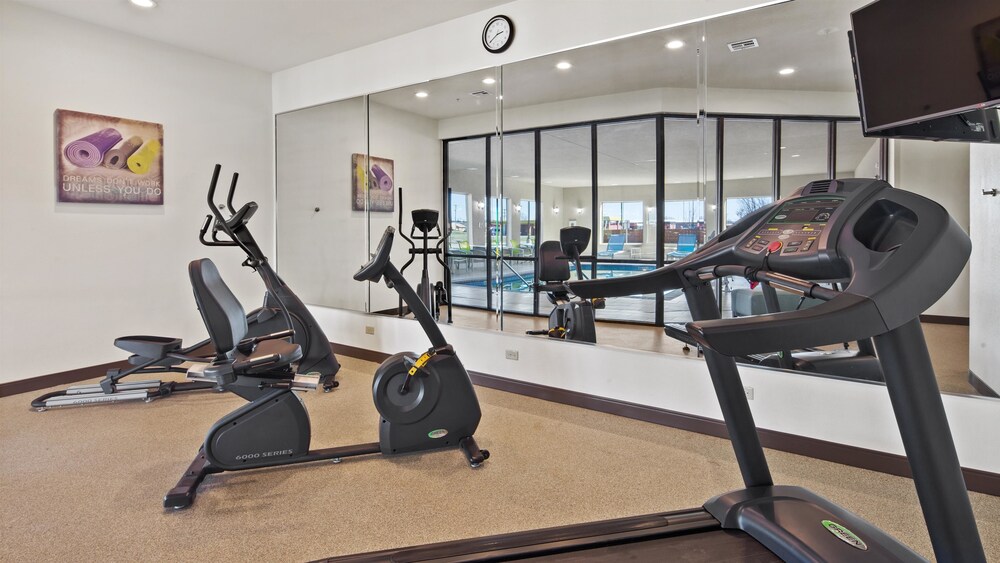 Best Western Lindsay Inn & Suites - photo 13
