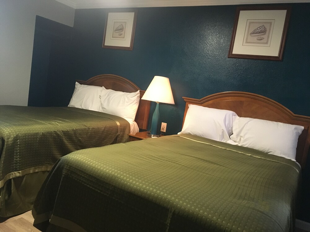 Aristocrat Motel - photo 4