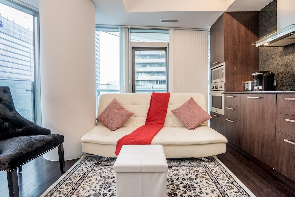 Ice Suites - carbon neutral hotel in Toronto