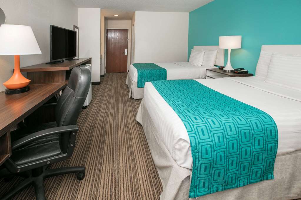 Howard Johnson by Wyndham Scott Lafayette - photo 9