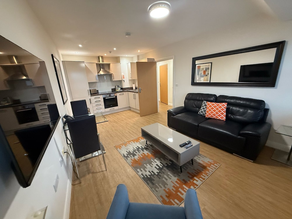 City Wall House by House of Fisher — 4-Star Luxury Hotel in Reading, United Kingdom