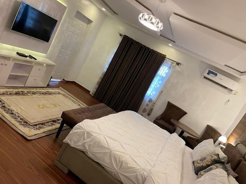 Kay’s Place luxury Apartment and hotels — Osogbo — photo 2