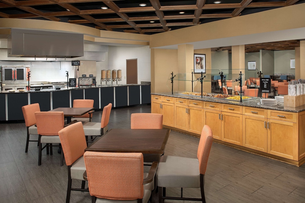 Embassy Suites by Hilton Birmingham Hoover - photo 27