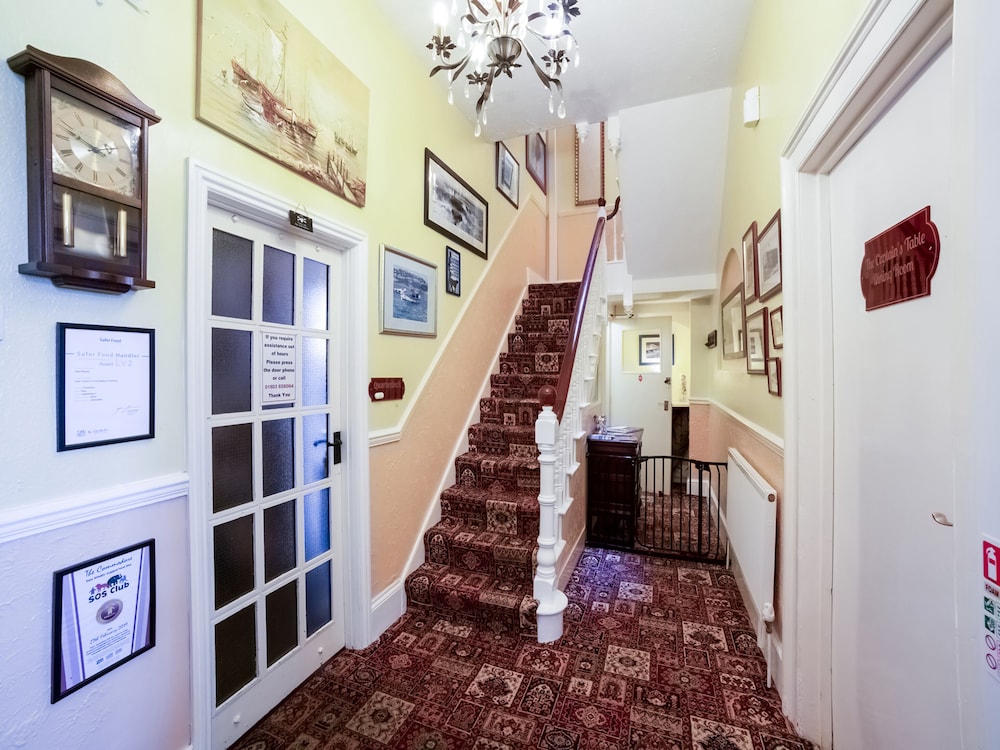 The Commodore — Paignton — photo 3