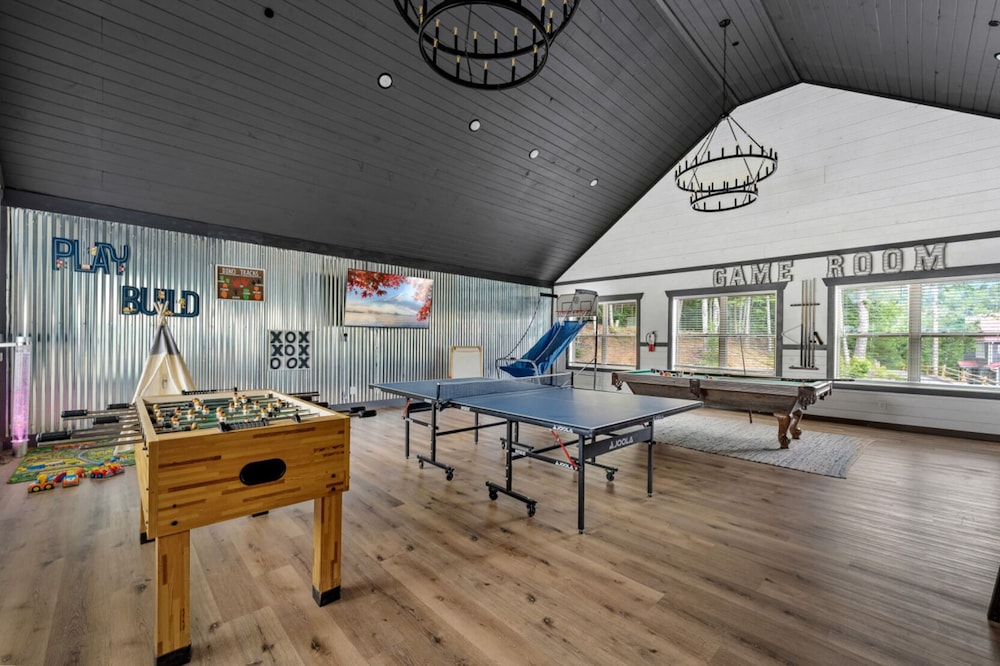 Sweet Escape By Ghosal Luxury Lodging - photo 45