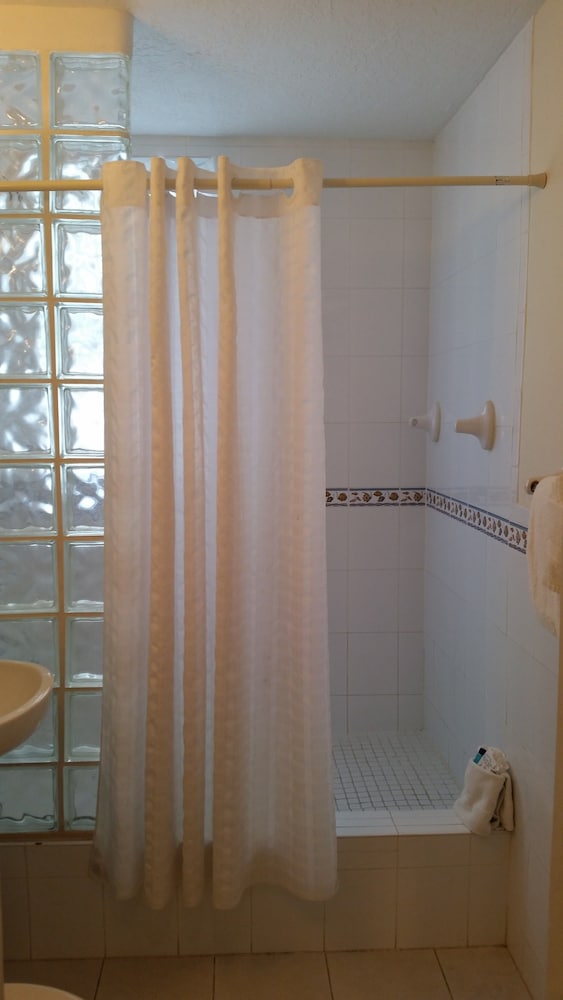 Hollywood Beach Resort One Bedroom Ocean View - photo 12