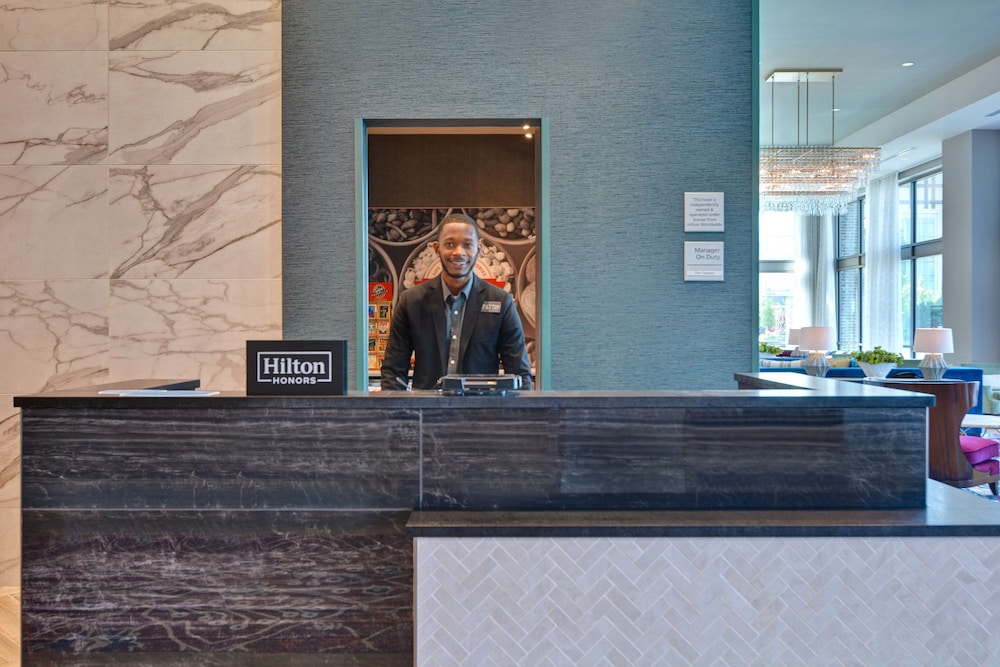 Hampton Inn & Suites Nashville Downtown Capitol View - photo 3