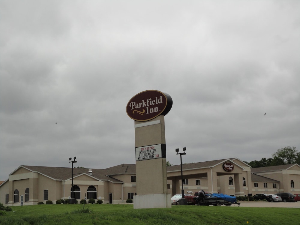 Parkfield Inn - carbon neutral hotel in Clinton