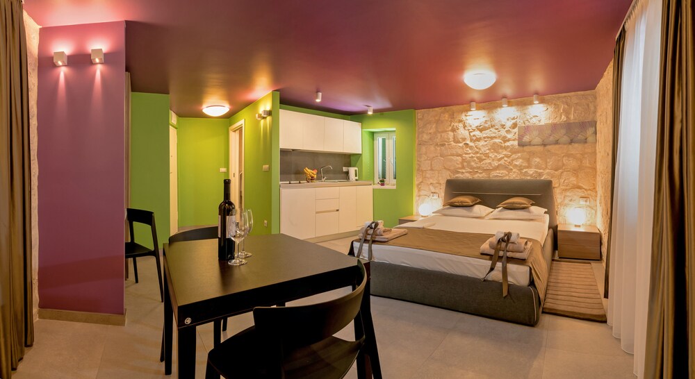 Annies stone studio & room — 4-Star Luxury Hotel in Split, Croatia