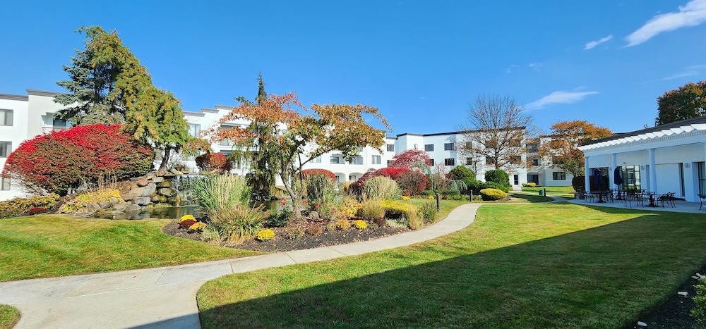 DoubleTree Suites by Hilton Hotel Mt. Laurel - photo 55